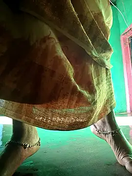 Snapshot of Monika_thakurr chatting on February 15, 3:07 am Monika thakurr online show from February 15, 3:07 am