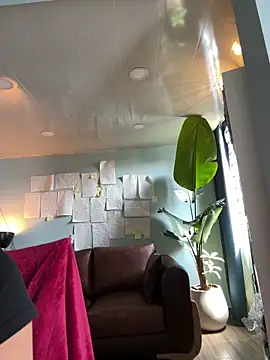 Canneela online show from February 21, 7:05 pm