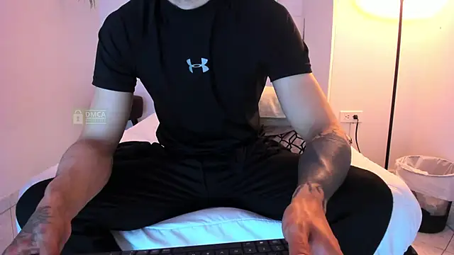 Snapshot of Mr_Klein_69 chatting on September 9, 1:53 pm Mr Klein 69 online show from September 9, 1:53 pm