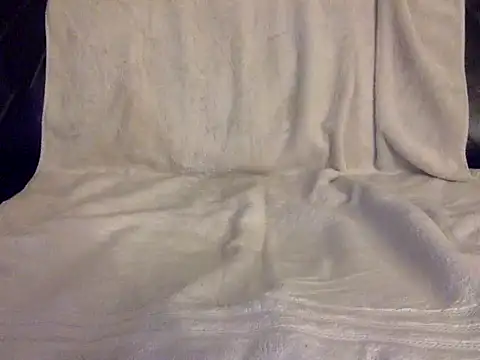 Snapshot of Zluxx chatting on October 9, 1:06 am Zluxx online show from October 9, 1:06 am