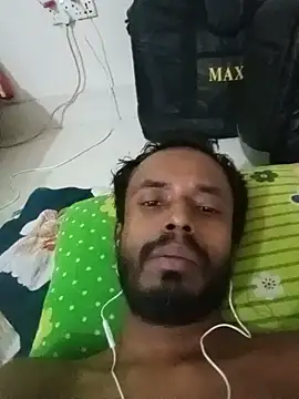 moinulrupan26 online show from August 6, 11:55 pm