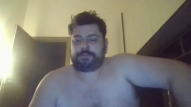 Snapshot of giuseppelovisi85 chatting on October 5, 6:04 am giuseppelovisi85 online show from October 5, 6:04 am