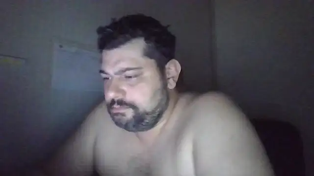 Snapshot of giuseppelovisi85 chatting on September 16, 12:33 am giuseppelovisi85 online show from September 16, 12:33 am