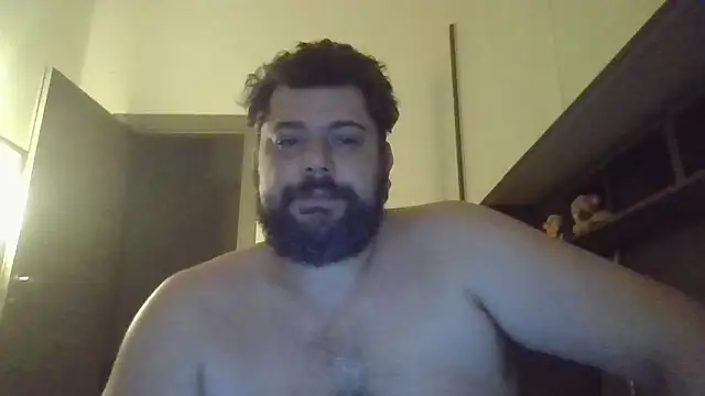 Snapshot of giuseppelovisi85 chatting on October 12, 11:28 pm giuseppelovisi85 online show from October 12, 11:28 pm