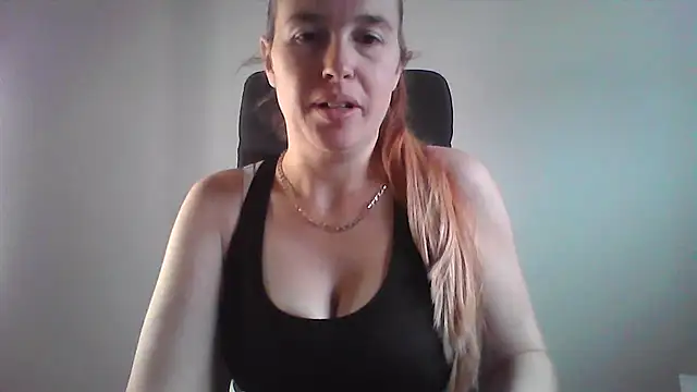 amberrose094 online show from October 18, 10:50 am