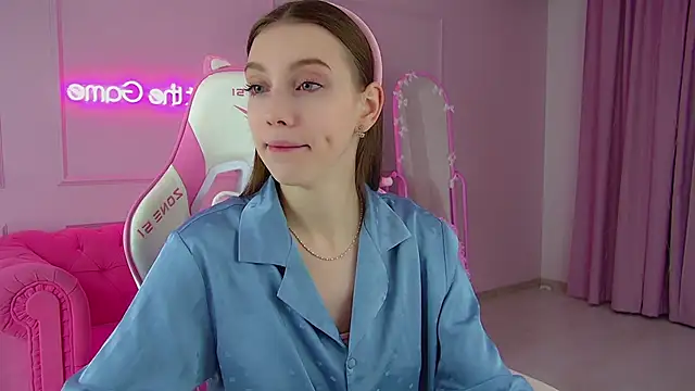 Snapshot of VeronicaVances chatting on January 10, 6:14 pm VeronicaVances online show from January 10, 6:14 pm