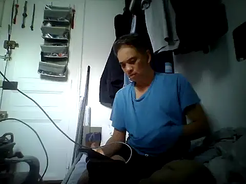 Snapshot of masculado69 chatting on November 12, 1:15 pm masculado69 online show from November 12, 1:15 pm