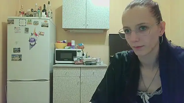 Lucy Divine online show from September 27, 10:27 pm