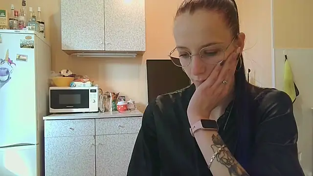 Lucy Divine online show from September 15, 10:48 am