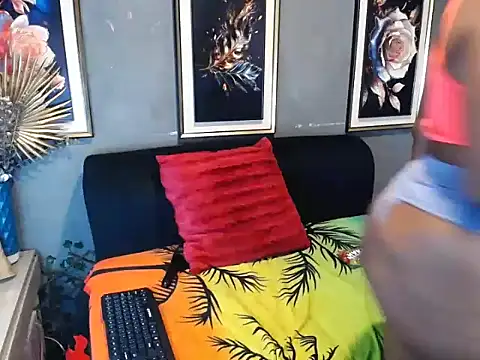 AngelEbony online show from March 9, 10:30 am