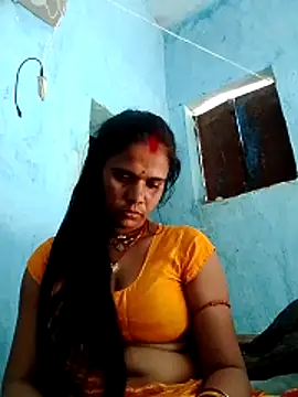 Hot ashna online show from February 13, 6:35 am