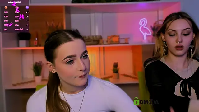 Snapshot of luna_tin chatting on November 13, 7:23 am luna tin online show from November 13, 7:23 am