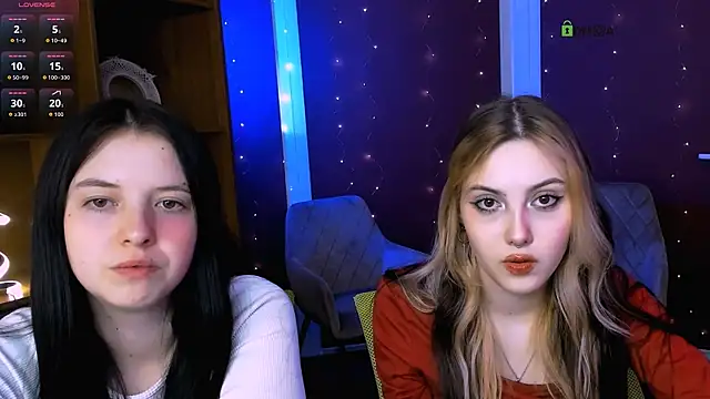 Snapshot of luna_tin chatting on December 15, 7:14 am luna tin online show from December 15, 7:14 am