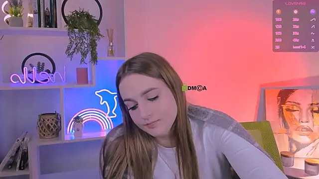 Snapshot of luna_tin chatting on September 26, 1:45 am luna tin online show from September 26, 1:45 am