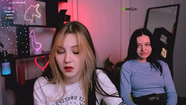 Snapshot of luna_tin chatting on November 26, 5:51 am luna tin online show from November 26, 5:51 am