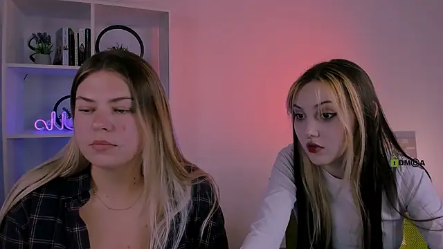 Snapshot of luna_tin chatting on October 3, 7:15 pm luna tin online show from October 3, 7:15 pm