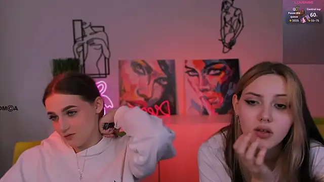 Snapshot of luna_tin chatting on November 7, 8:19 am luna tin online show from November 7, 8:19 am