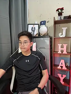 Prince-Harrison online show from December 3, 5:01 pm