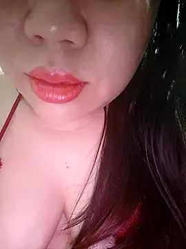 Julyy08 online show from December 17, 6:02 pm