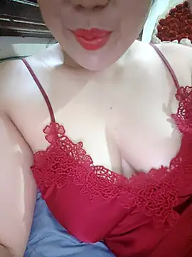 Julyy08 online show from December 2, 4:36 am