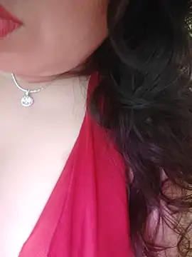 Julyy08 online show from May 18, 5:34 am