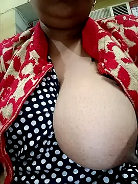 angry couplez online show from February 2, 7:18 am