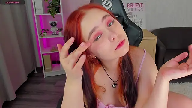 Alis Platt online show from March 27, 1:03 am