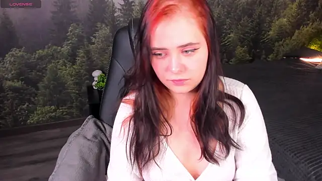 Alis Platt online show from December 3, 1:06 am