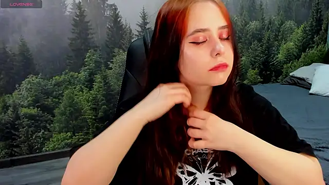 Alis Platt online show from February 7, 1:02 am