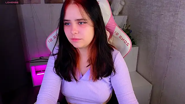 Alis Platt online show from September 18, 1:19 am