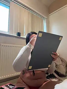 Snapshot of Victoriasteel chatting on February 6, 9:38 am Victoriasteel online show from February 6, 9:38 am