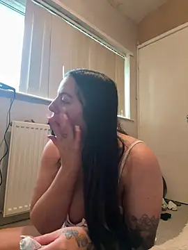 Snapshot of Victoriasteel chatting on February 19, 11:29 am Victoriasteel online show from February 19, 11:29 am