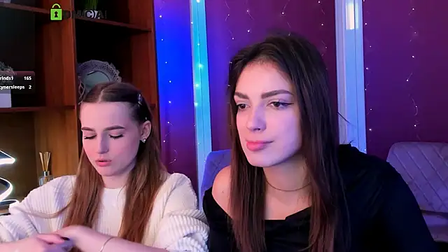 aria moo online show from December 16, 7:45 am