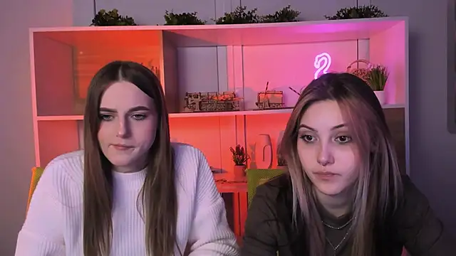 aria moo online show from October 23, 7:12 pm