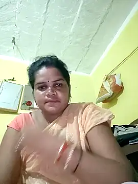 Snapshot of Rashi_cut chatting on September 18, 6:33 pm Rashi cut online show from September 18, 6:33 pm