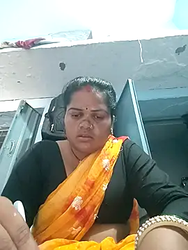 Snapshot of Rashi_cut chatting on October 15, 4:55 am Rashi cut online show from October 15, 4:55 am