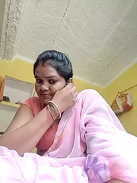 Snapshot of Rashi_cut chatting on September 18, 5:43 am Rashi cut online show from September 18, 5:43 am