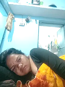 Snapshot of Rashi_cut chatting on October 16, 12:08 am Rashi cut online show from October 16, 12:08 am