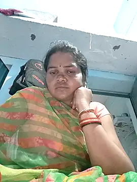 Snapshot of Rashi_cut chatting on October 6, 1:51 am Rashi cut online show from October 6, 1:51 am