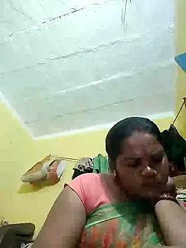 Snapshot of Rashi_cut chatting on October 9, 2:28 pm Rashi cut online show from October 9, 2:28 pm