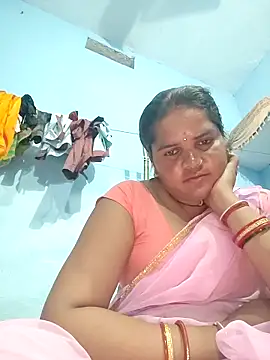 Snapshot of Rashi_cut chatting on October 8, 1:45 pm Rashi cut online show from October 8, 1:45 pm