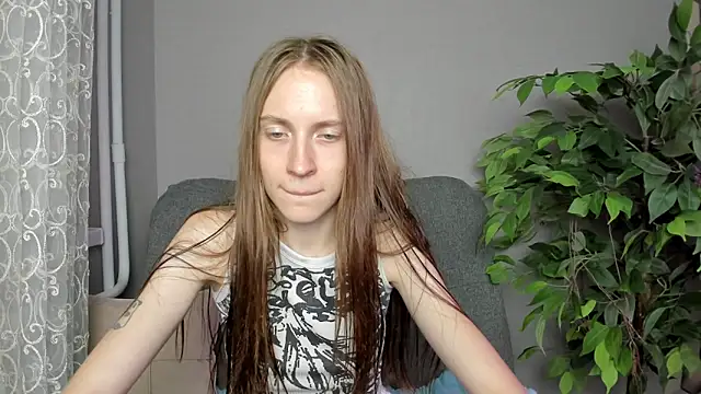 Kelly Gerzikaa online show from September 12, 3:06 am