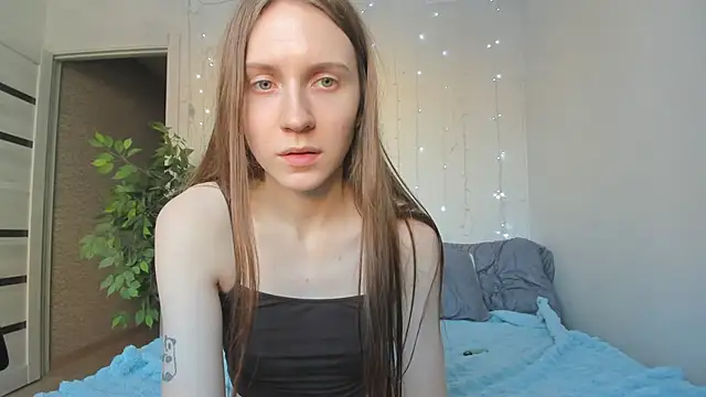 Snapshot of Kelly_Gerzikaa chatting on February 26, 10:04 am Kelly Gerzikaa online show from February 26, 10:04 am