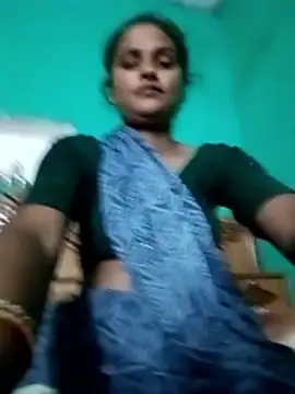 Snapshot of Sapna9685 chatting on October 22, 4:28 pm Sapna9685 online show from October 22, 4:28 pm