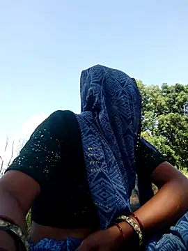 Snapshot of Sapna9685 chatting on September 22, 8:53 am Sapna9685 online show from September 22, 8:53 am