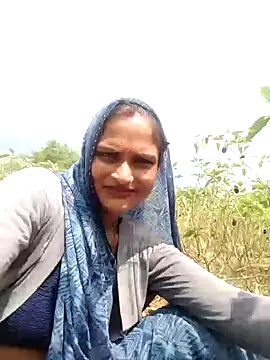 Snapshot of Sapna9685 chatting on September 28, 7:26 am Sapna9685 online show from September 28, 7:26 am