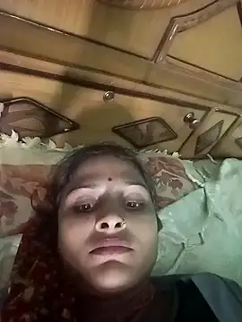 Snapshot of Sapna9685 chatting on October 12, 3:35 pm Sapna9685 online show from October 12, 3:35 pm