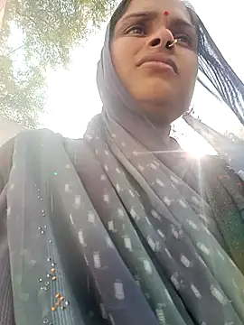 Snapshot of Sapna9685 chatting on January 11, 12:23 pm Sapna9685 online show from January 11, 12:23 pm