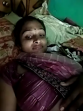 Snapshot of Sapna9685 chatting on October 9, 3:34 pm Sapna9685 online show from October 9, 3:34 pm