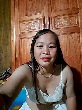 Snapshot of Seg_min chatting on October 18, 10:28 am Seg min online show from October 18, 10:28 am